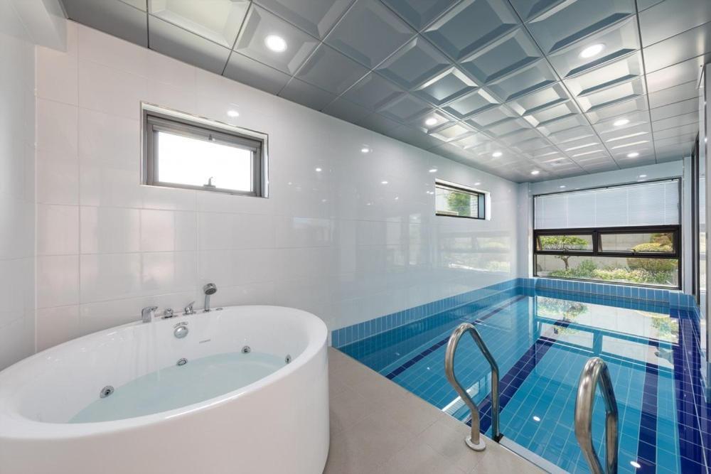 Gangneung 115 Dokchae Pool Villa Экстерьер фото